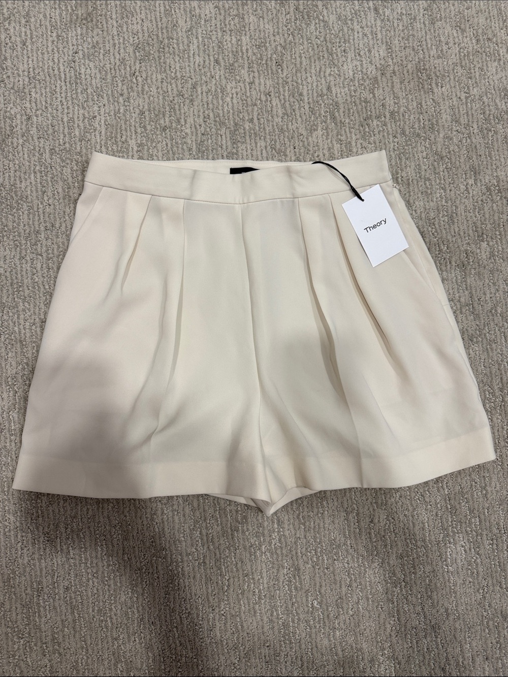 Theory Cream High-Waist Pleated Women’s Shorts